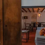 Loft Calme A La Maison Carree - Une Nuit A Nimes