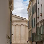 Loft Calme A La Maison Carree - Une Nuit A Nimes