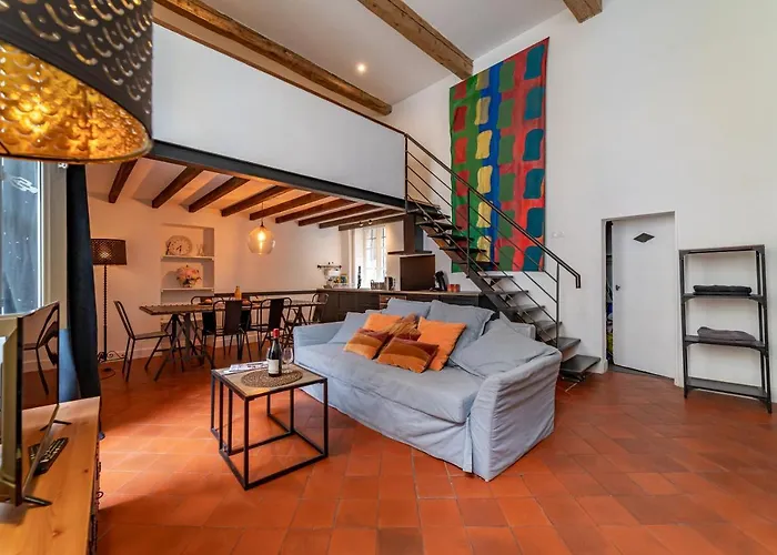 Loft Calme A La Maison Carree - Une Nuit A Nimes